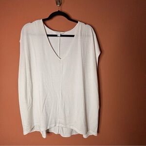 Market & Spruce Cream V-Neck Blouse